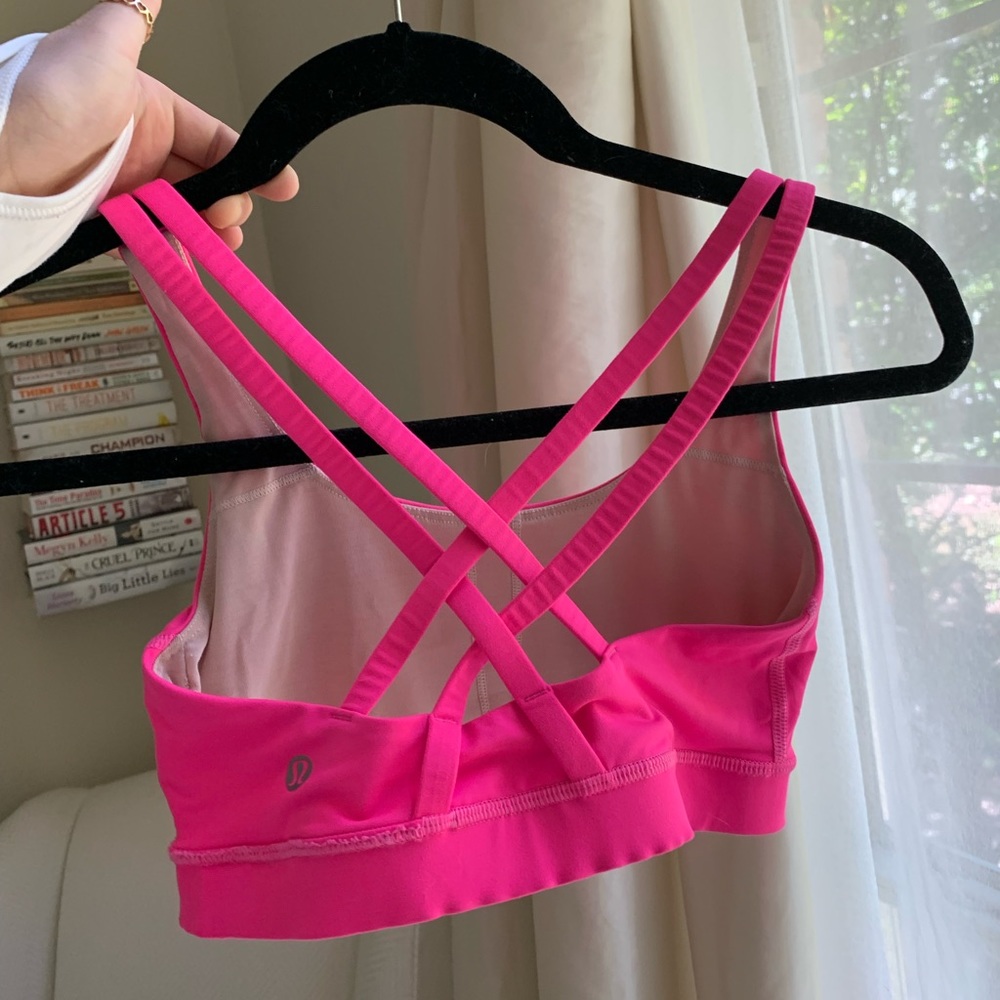 Lululemon sports bra